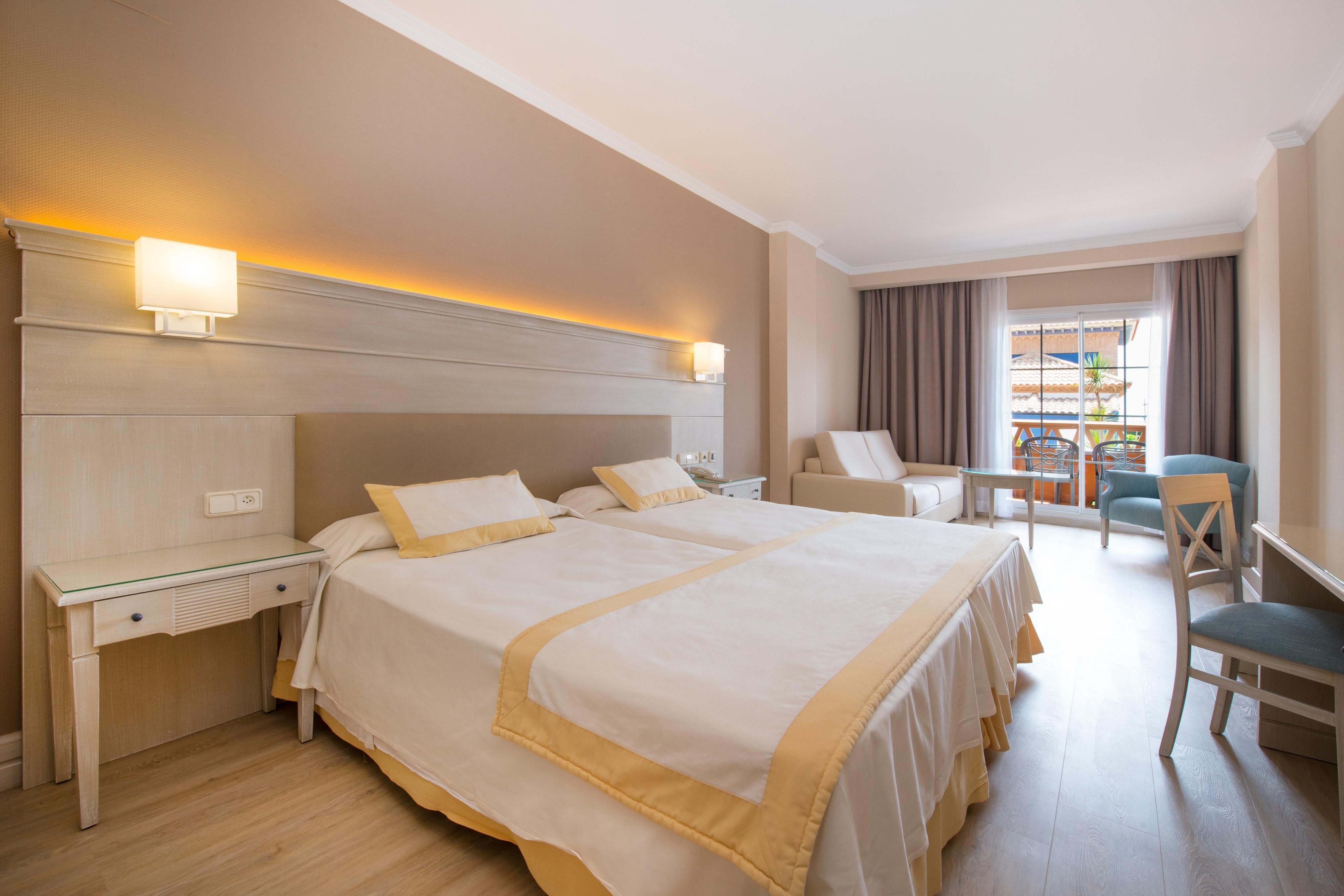 Hotel Iberostar Málaga Playa Torrox Esterno foto